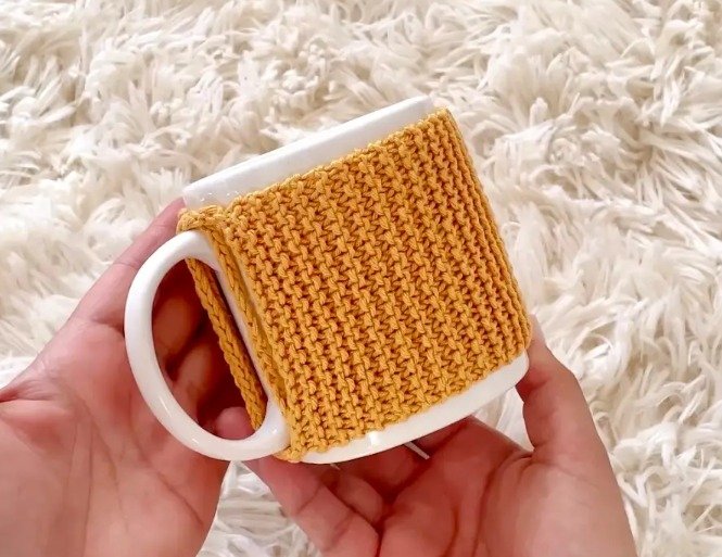 Capa de caneca em tricô